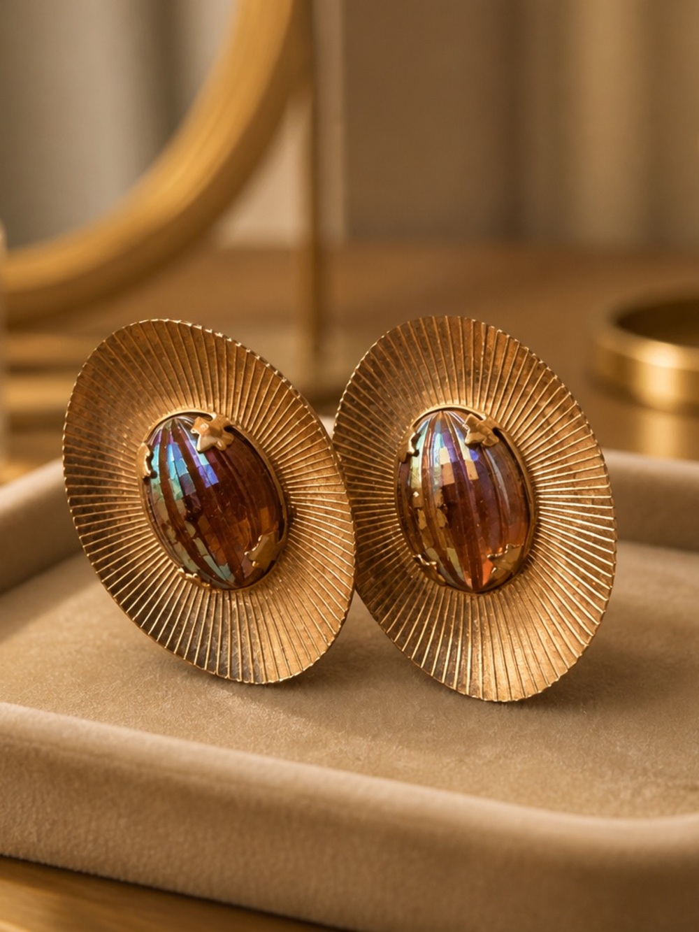 Vintage Gold Tone Oval Radiant Glass Cabochon Clip-On Earrings